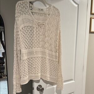 NWT Women's Cream crochet Sweater